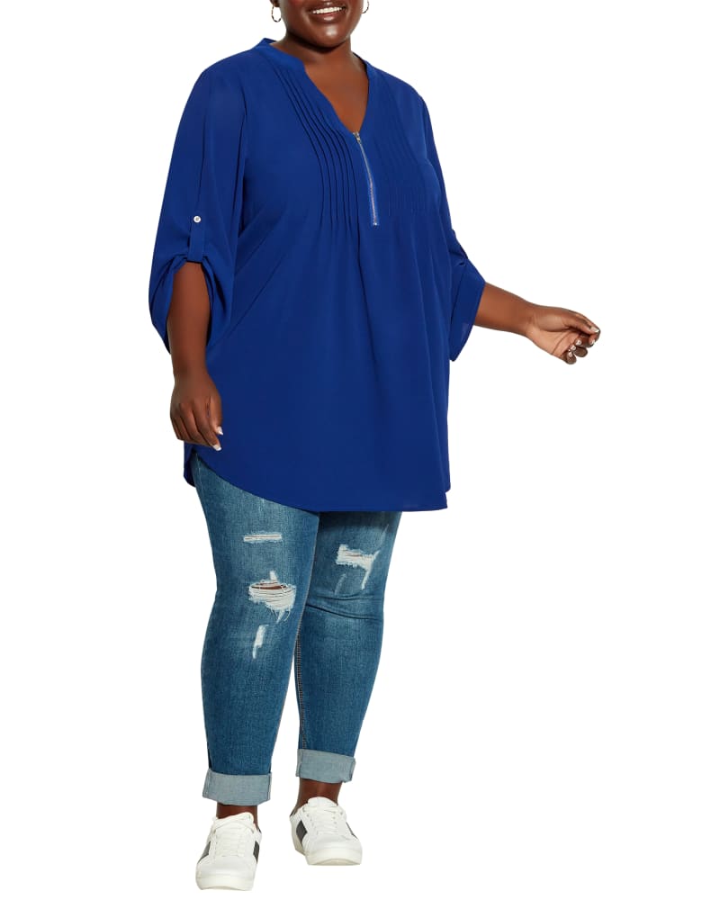 Plus size model wearing  by Avenue | Dia&Co | dia_product_style_image_id:185273